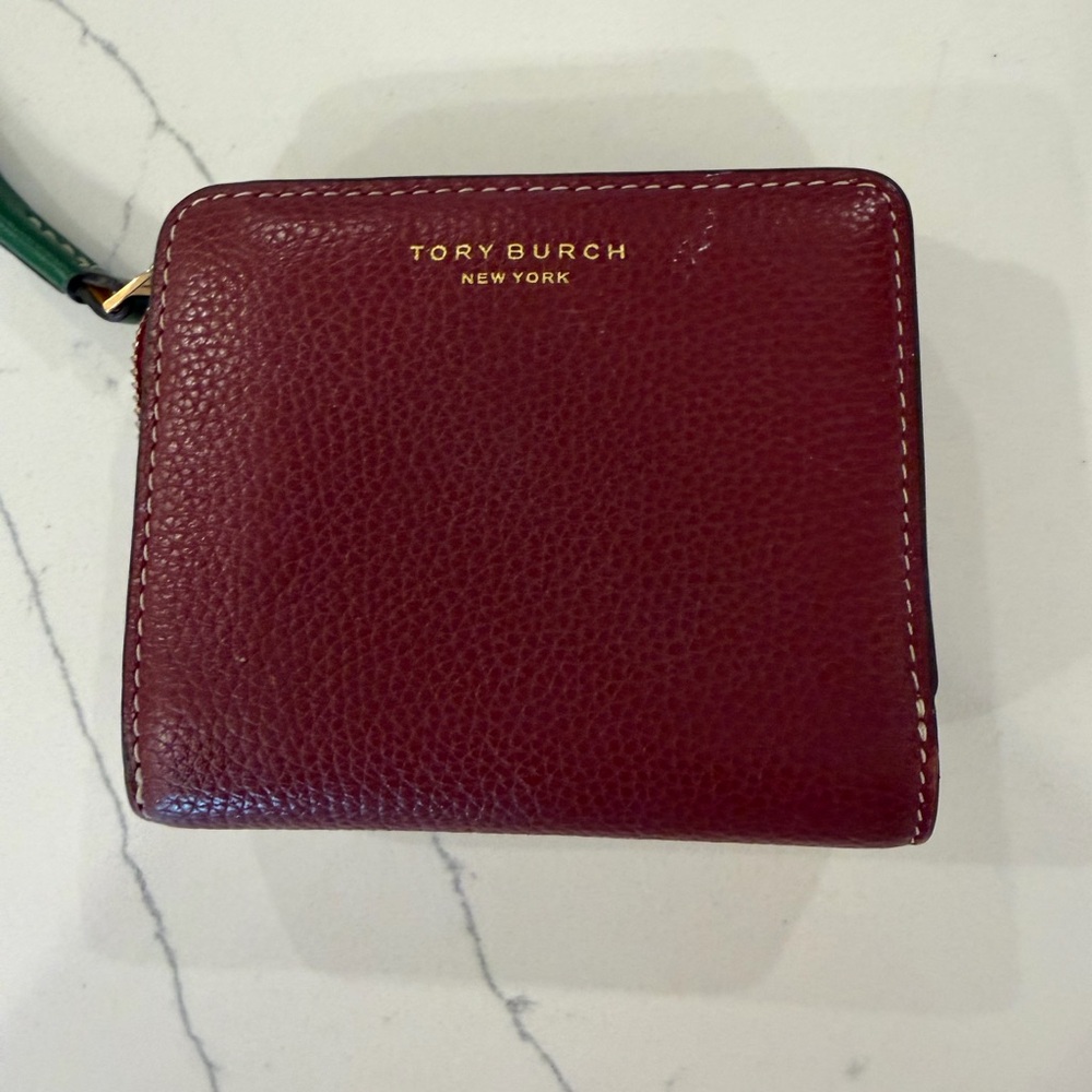 Tory Burch Pebbled Burgundy Zip Wallet with Gold Logo